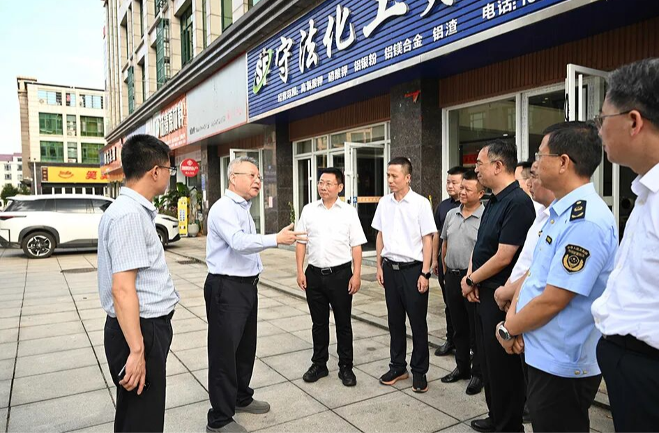 沈晓明赴浏阳暗访检查烟花爆竹原辅材料安全生产工作