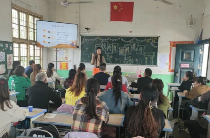 小小书架，大大梦想