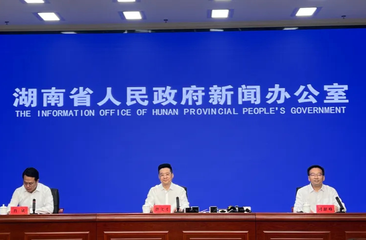 省政府新闻办召开新闻发布会 发布我省今年高考各批次录取控制分数线