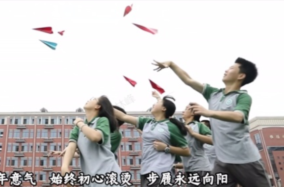湖南校园好声音｜怀化市恒雅高级中学原创校歌《追光的少年》燃情开唱！
