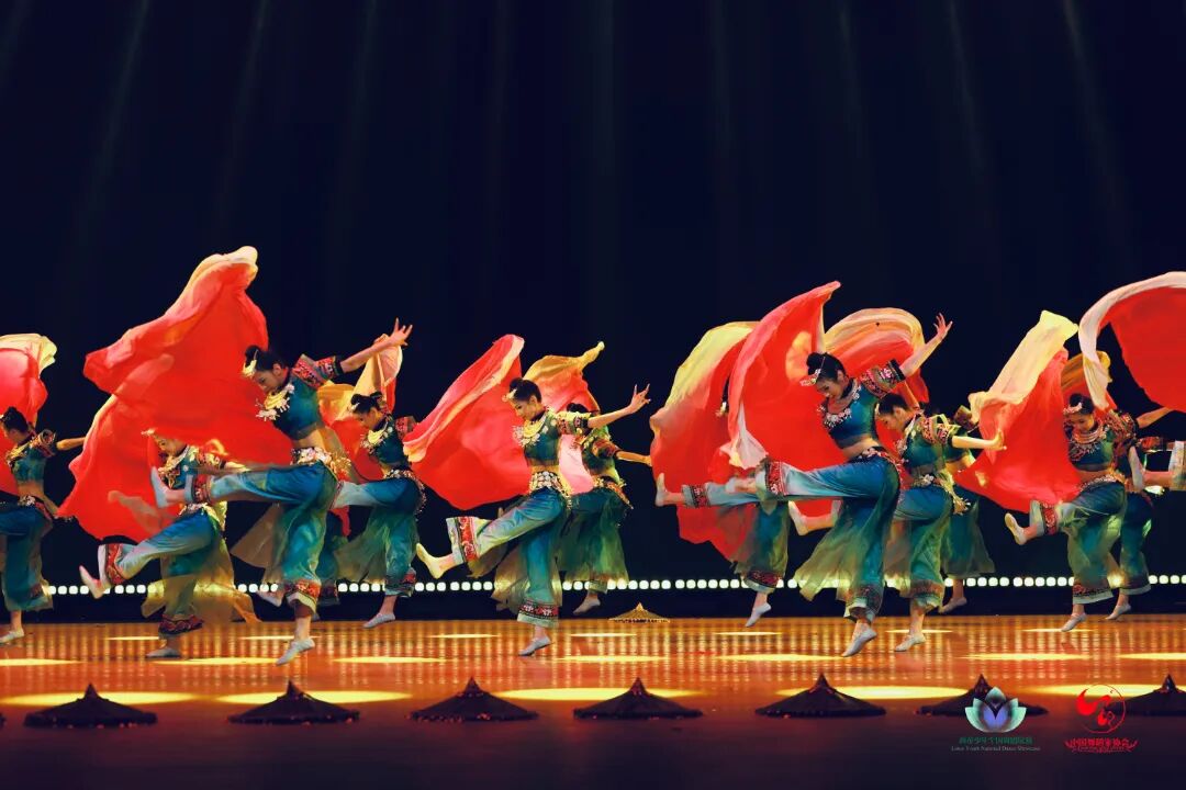 恭喜！长沙市明德中学舞团，全国金奖！