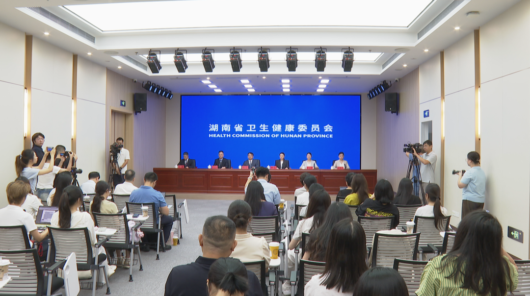 立秋遇中伏 谨防“秋老虎”