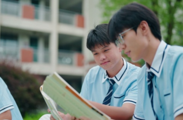 湖南校园好声音｜长沙市鹿芝中学学子以青春之名，唱响《青青世界》