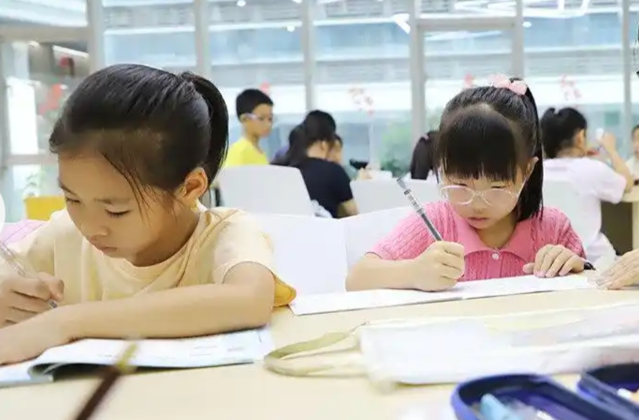 假期比上学累，教育焦虑如何解