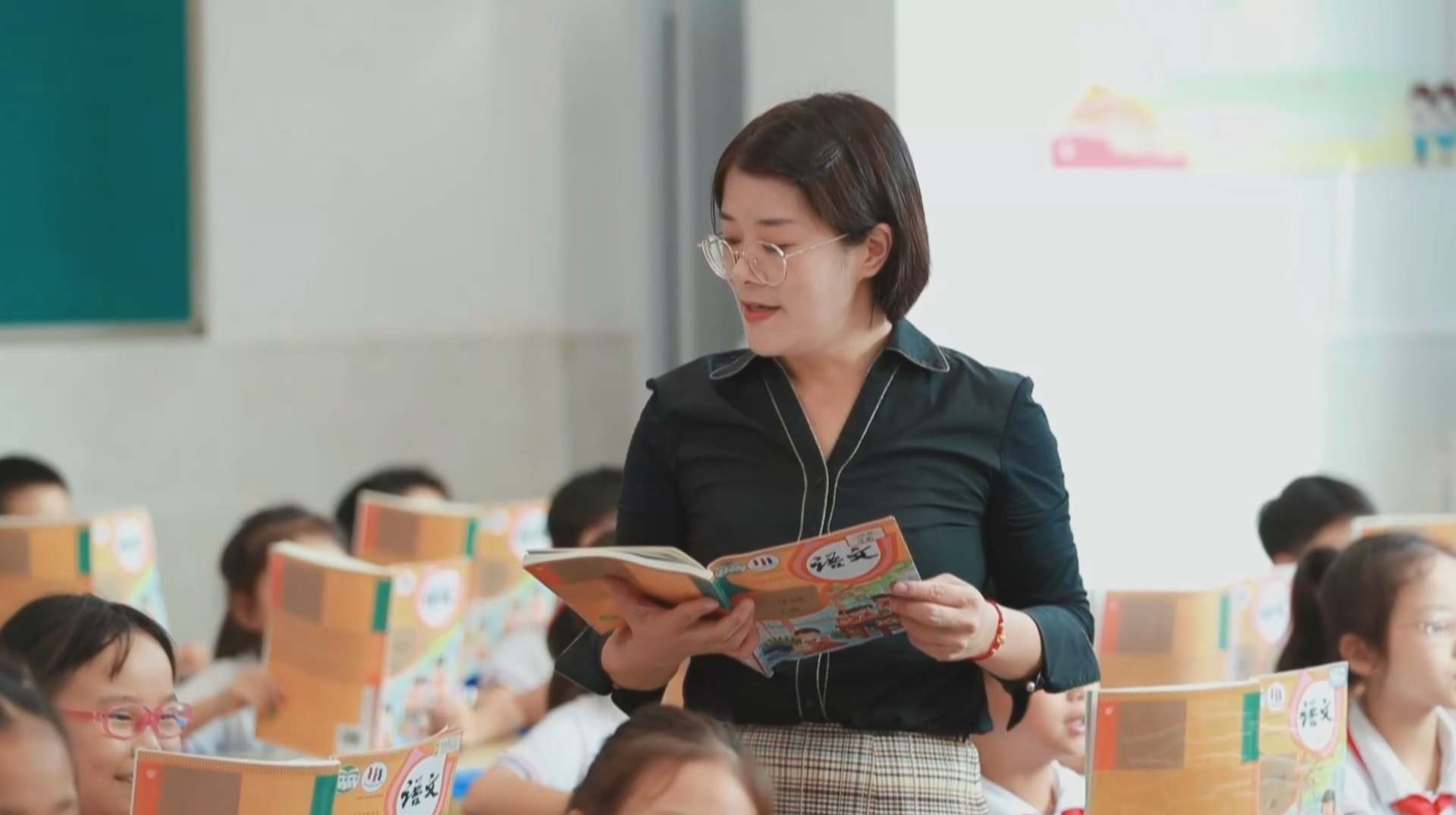 今年秋季学期义务教育教材上新 持续聚焦学生核心素养提升