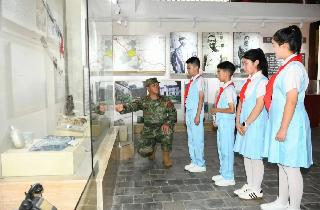 中共中央宣传部等印发《关于组织开展2026年“全民国防教育月”活动的通知》