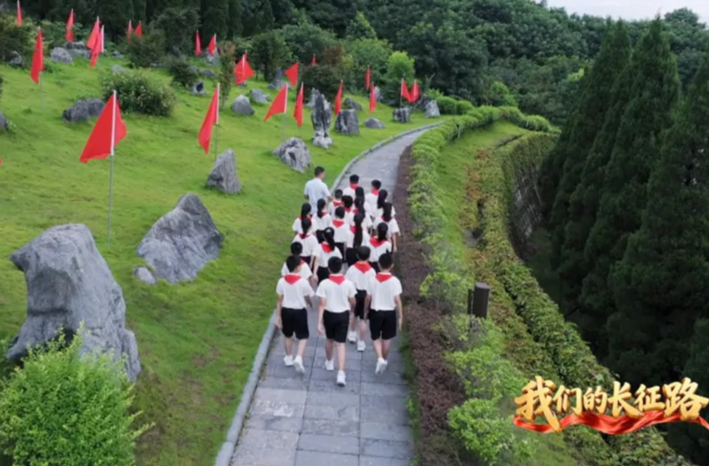 同上《开学第一课》，师生们这样说……