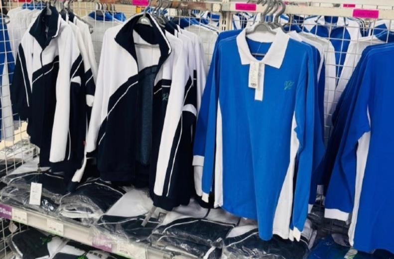 中小学校服如何买得放心、穿得安心