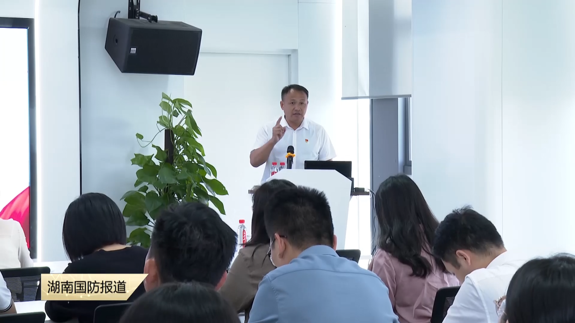 超燃开讲！湘江新区国防教育宣讲走进企业