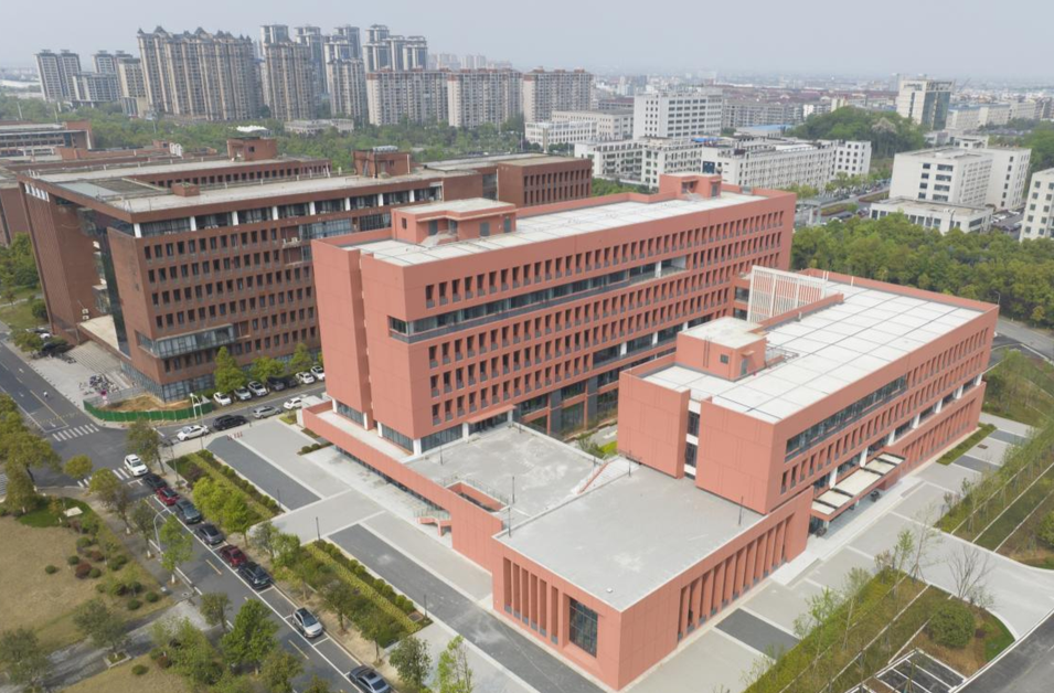 新公寓、新食堂、新校区，湖南“学有所教”跑出加速度