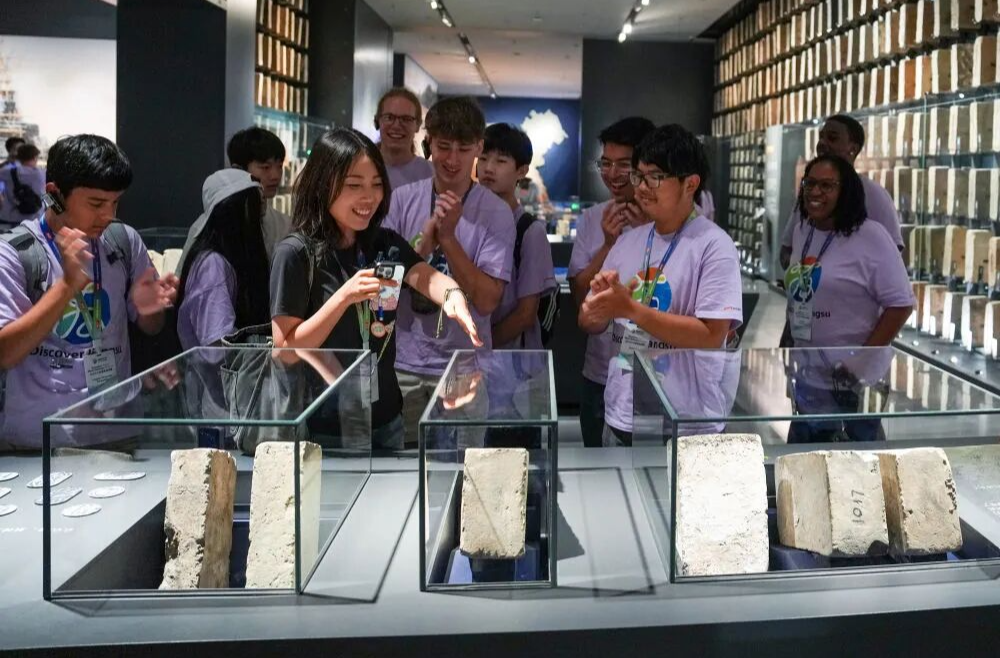 习近平主席复信为中美友好合作汇聚青春力量