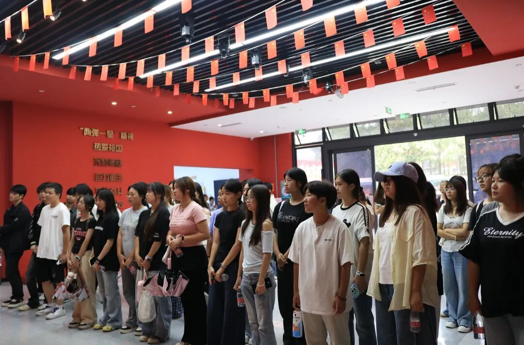郴州智能科技职业学院学子行走实景课堂，赓续核工业荣光