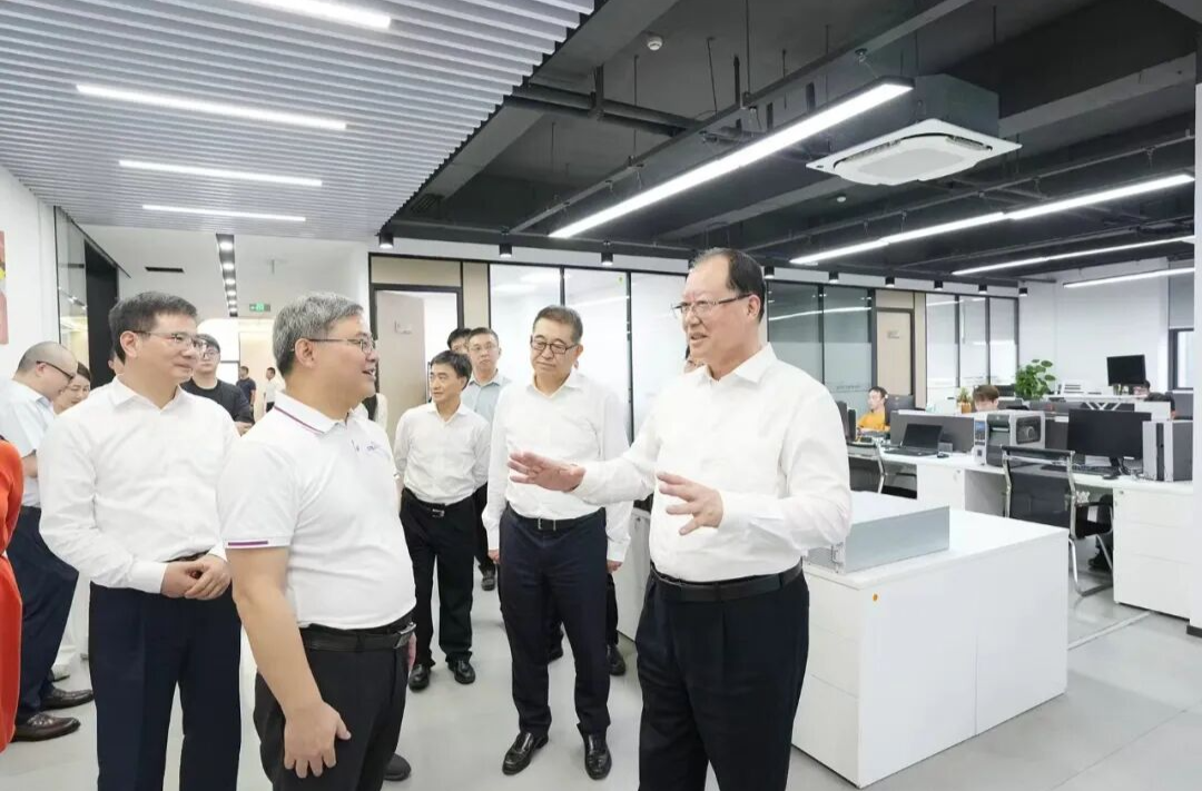 毛伟明在浙江走访部分湘商企业