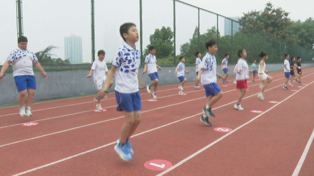 以赛促练全覆盖  小学“双达标”运动会守护少年成长