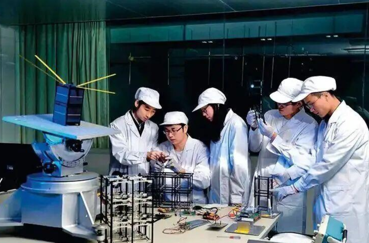 持续纵深推进卓越工程师培养改革