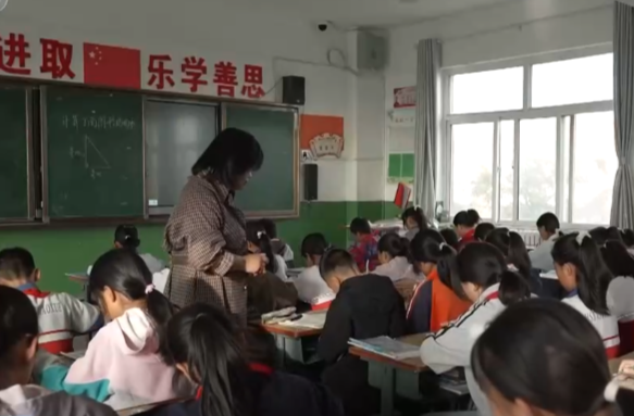 优质师资接力奔赴“三区”基层一线 乡村支教照亮孩童的求学之路
