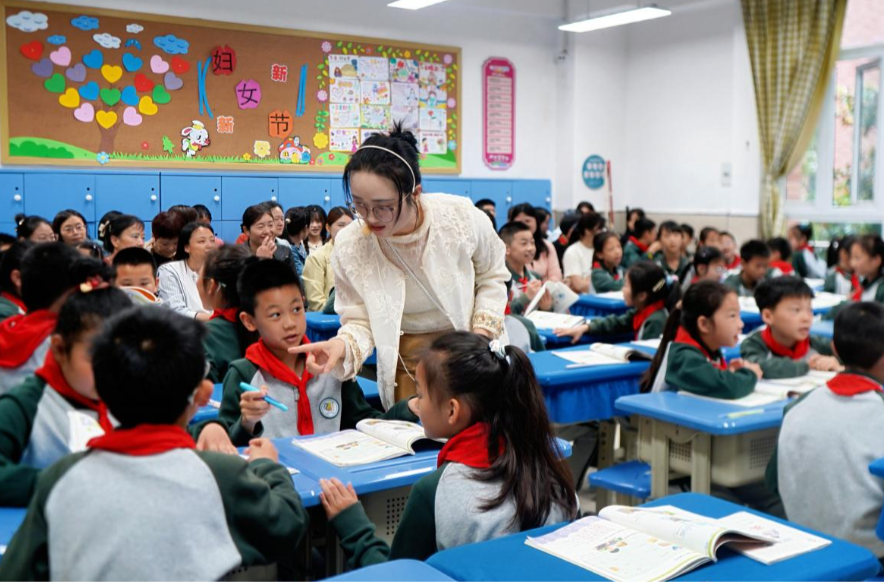 从“自说自话”到“被听懂”：中国教育学如何走向世界