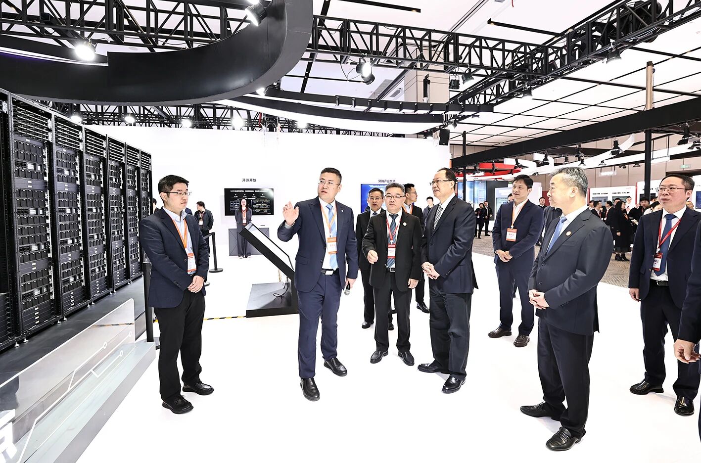 2025世界计算大会在长开幕 毛伟明宣布开幕 谢卫江致辞